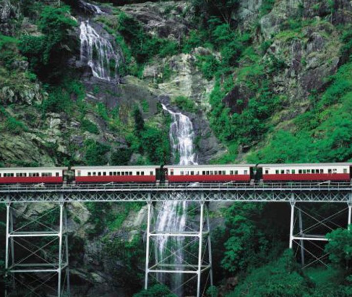 kuranda scenic railway skyrail cairns australia tour transfers
